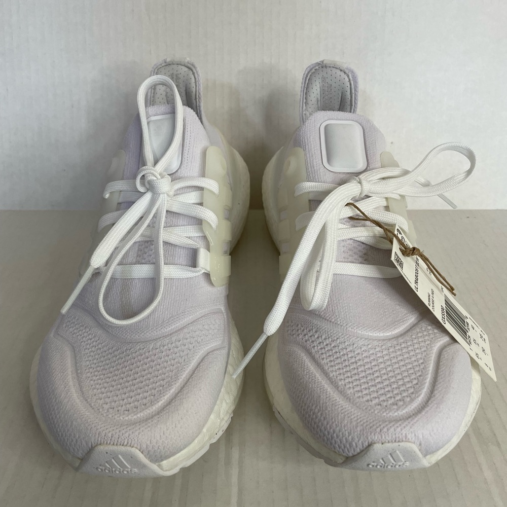 Adidas Shoes Women’s Size 8 UltraBoost 22
Triple White Running Sneakers GX5459 - Picture 4 of 8